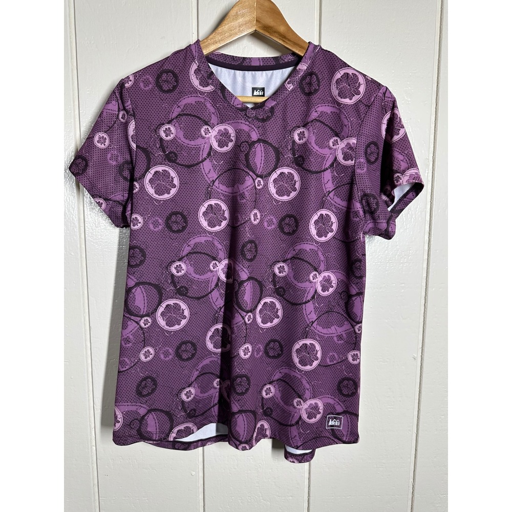 REI Shirt Womens M Purple Floral V-Neck Activewear Short Sleeve Tee 7561